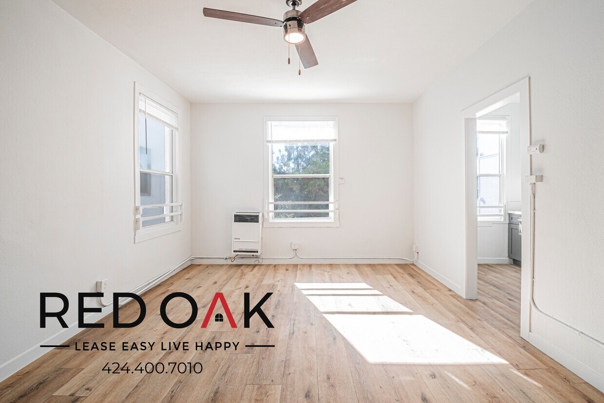 Foto principal - 960 S Oxford Ave
