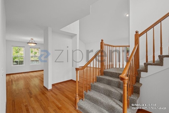 Building Photo - 2643 Spring Oaks Dr