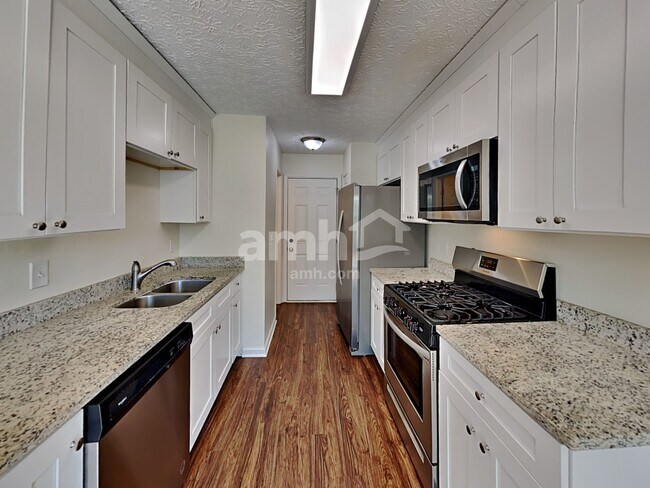 Foto del edificio - 114 Nacoochee Way