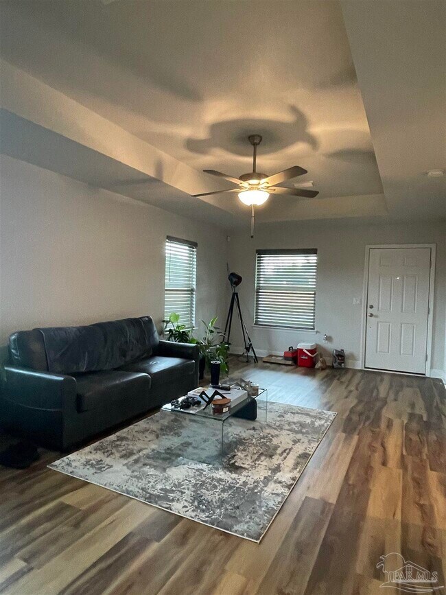 Building Photo - 7130 Sonny Dr