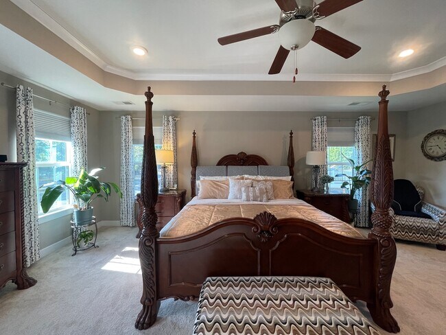 Lujosa cama tamaño king - 3007 Sun Valley Dr