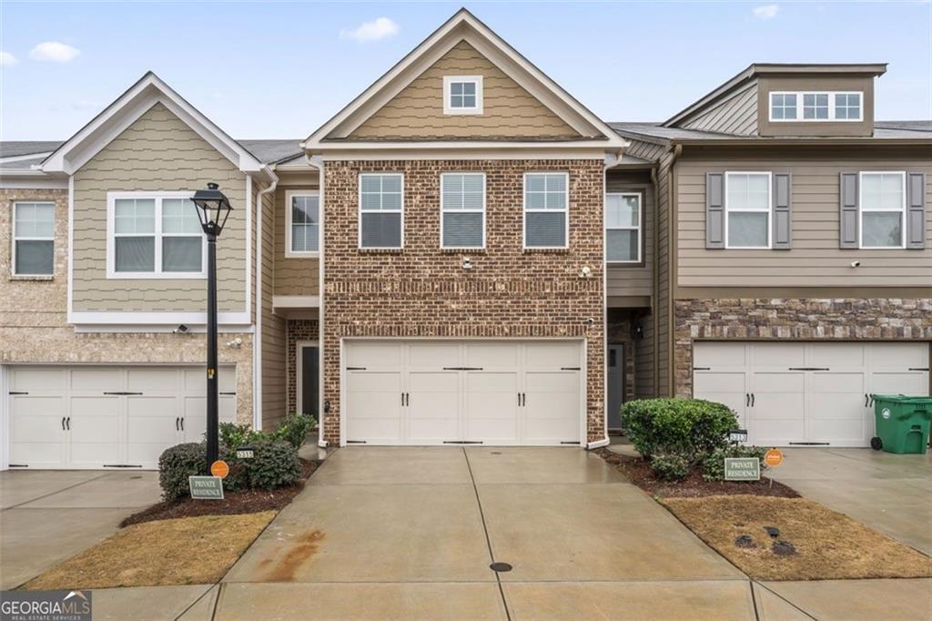 Primary Photo - 5315 Bentayga Dr