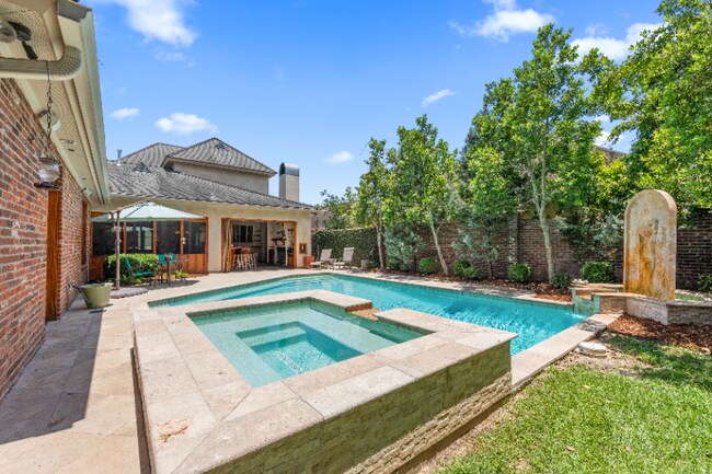 Foto del edificio - 118 W Bayou Pkwy