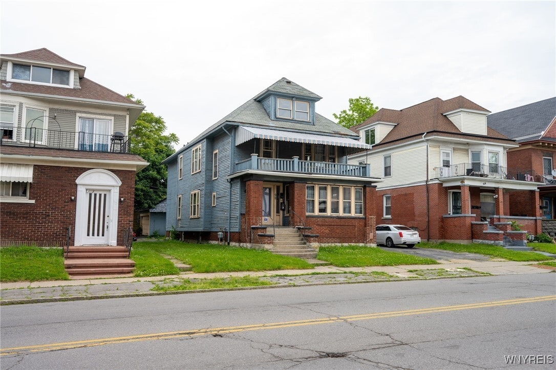 Primary Photo - 98 E Delavan Ave