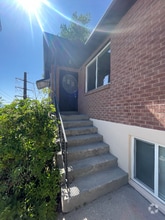 Building Photo - 1107 E 800 S