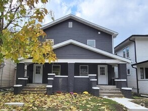Building Photo - 2828 N Park Ave