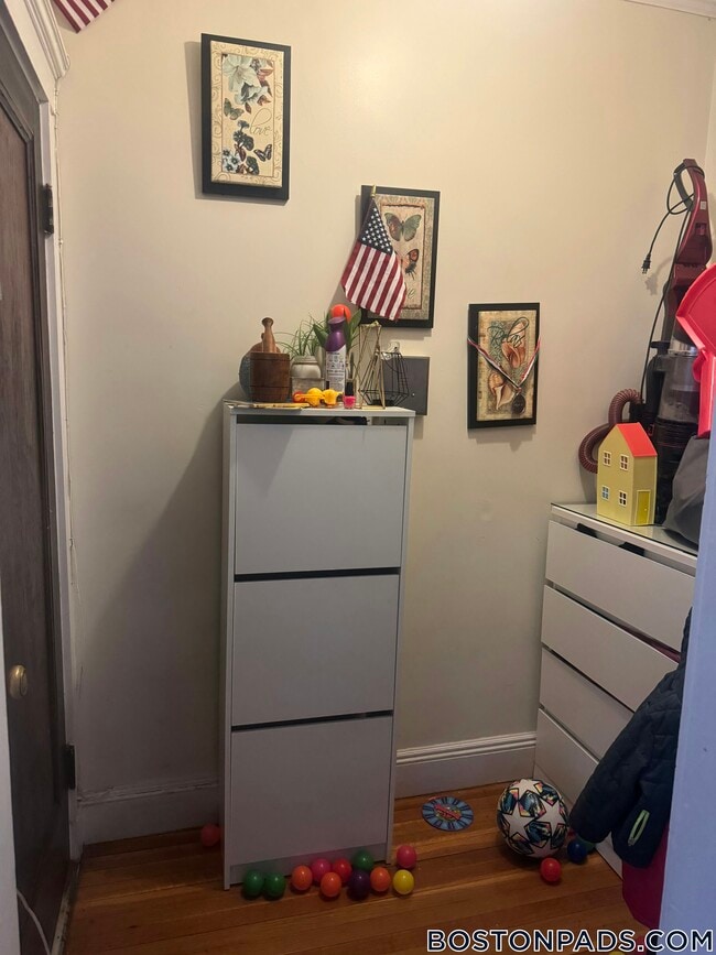 Foto del edificio - 86 Maple St