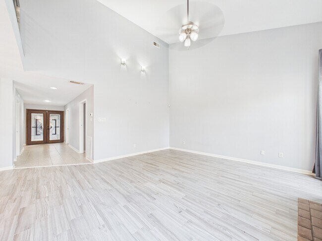 Foto del edificio - 7655 S Braeswood Blvd