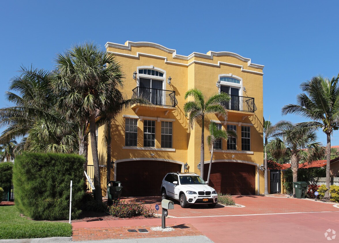 Foto principal - 245-247 S Ocean Blvd