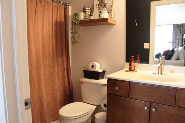 Building Photo - 10022 Agate Ln