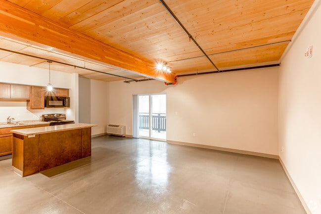 Interior Photo - Cheney Park Commons
