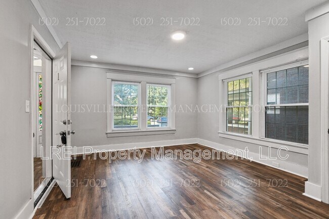 Foto del edificio - 4528 W Broadway