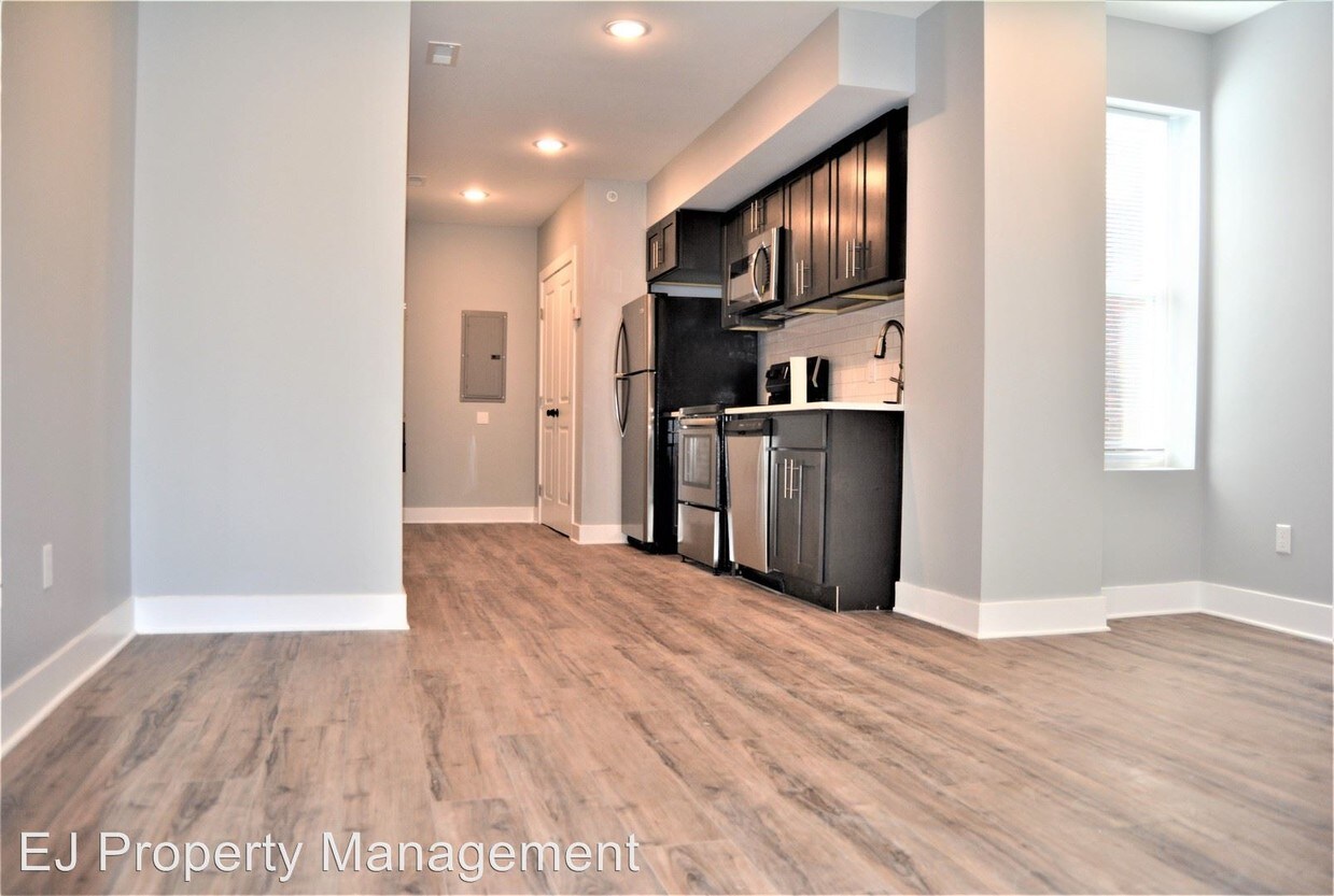 Primary Photo - 3854 W Girard Ave