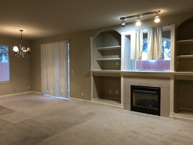Foto del edificio - 1409 NE 166th Ct