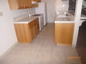 Building Photo - 8967 El Mirador Dr