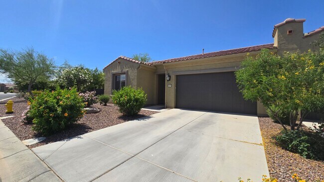Foto del edificio - 55+ Amenity rich Pebble Creek community!