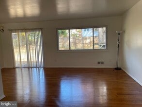 Building Photo - 3510 Castleleigh Rd