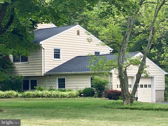 Foto del edificio - 328 Dodds Ln