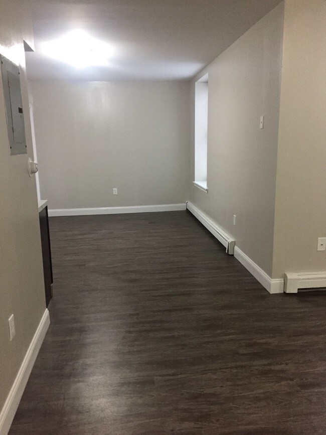 Foto del edificio - 533 E 2nd Ave