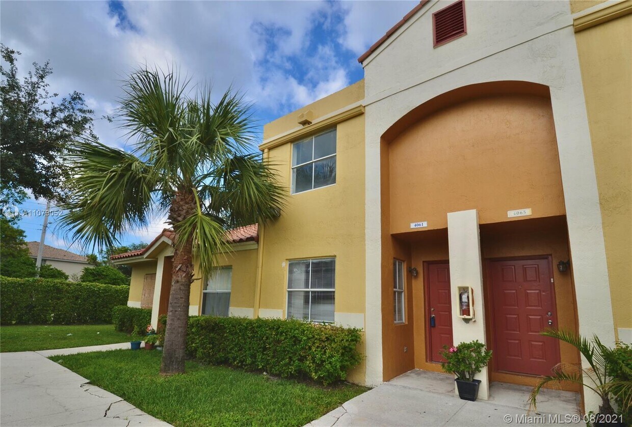 4061 NW 90th Ave, Sunrise, FL 33351 Townhome Rentals in Sunrise FL