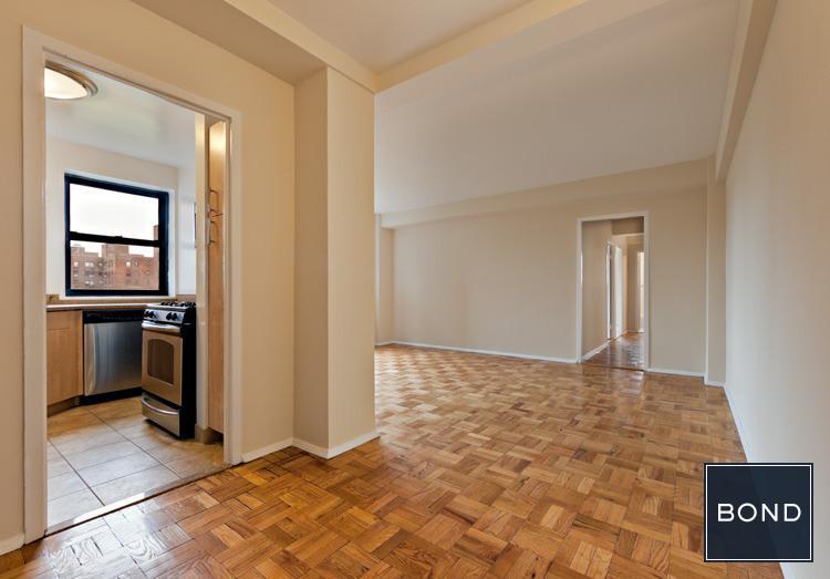 Primary Photo - 2156 Madison Ave
