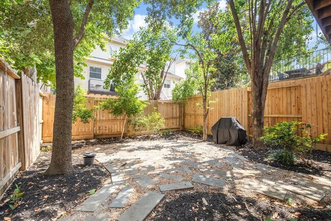 Foto del edificio - 4013 Blossom St