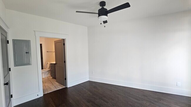 Foto del edificio - Simple & Stylish 1BR, 1BA Home