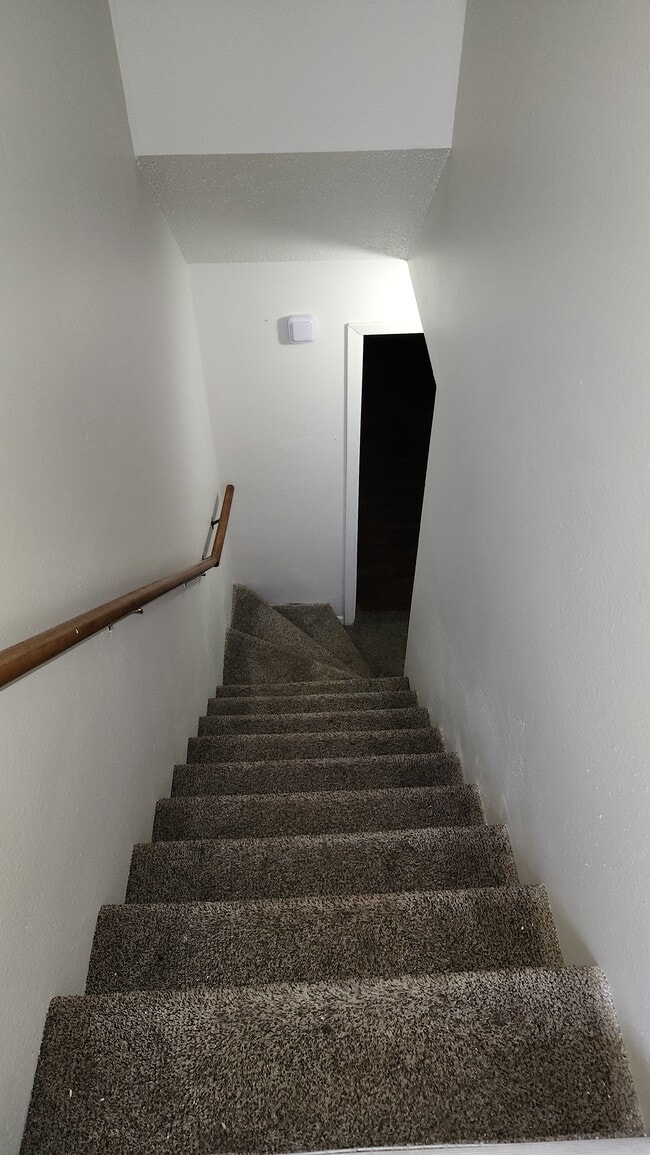Building Photo - 626 Vilas St