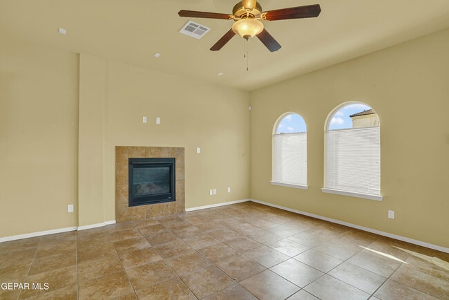 Building Photo - 12237 Gaudi Wy
