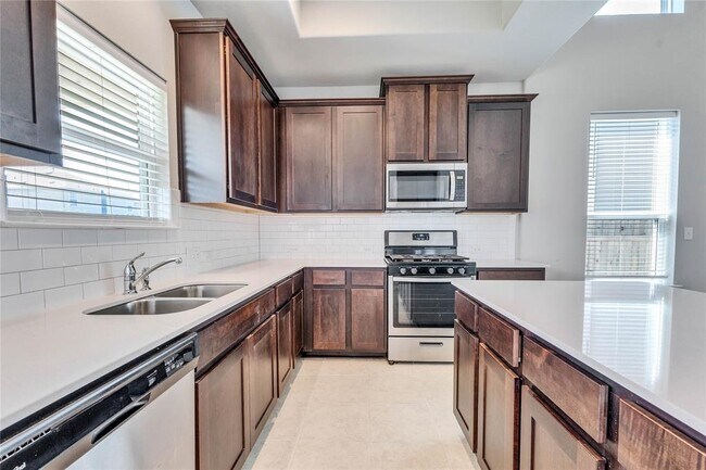 Foto del edificio - 6315 Arbor Crest Ln
