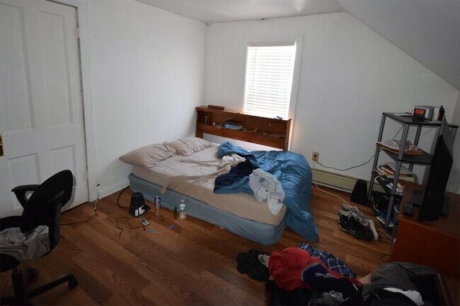 Foto del edificio - Updated 2 Bedroom- Oshkosh South