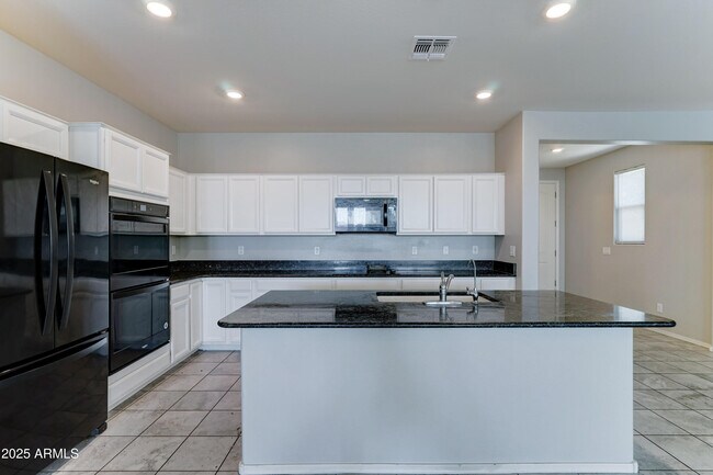 Building Photo - 25755 W Hazel Dr
