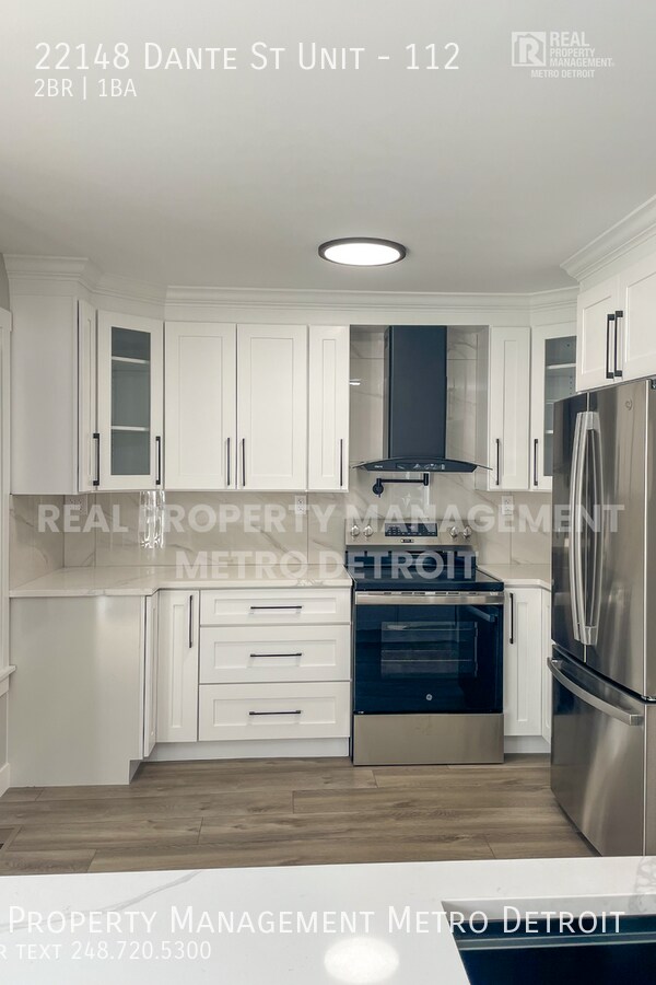 Foto del edificio - 22148 Dante St