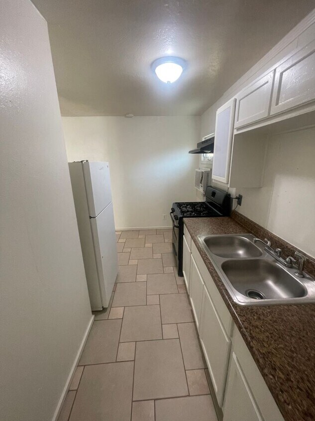 Foto del edificio - 322 Lincoln Ave