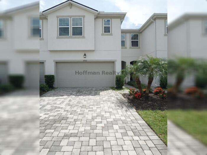 Primary Photo - Modern 3BR/2.5BA Townhome with 2-Car Garag...