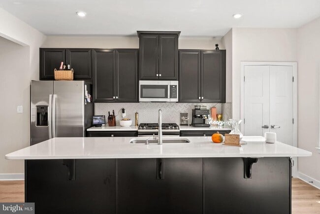 Building Photo - 9019 Belinda Blvd