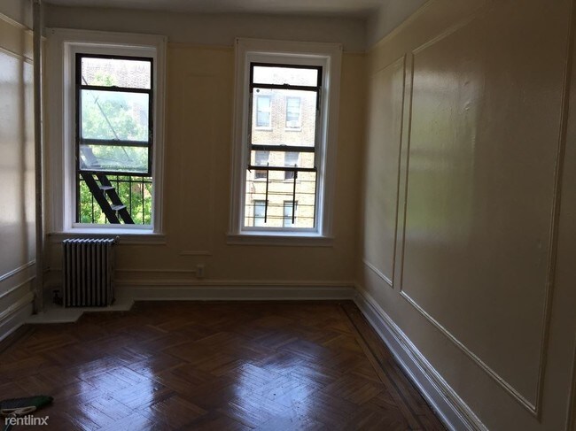 Building Photo - 305 Linden Blvd