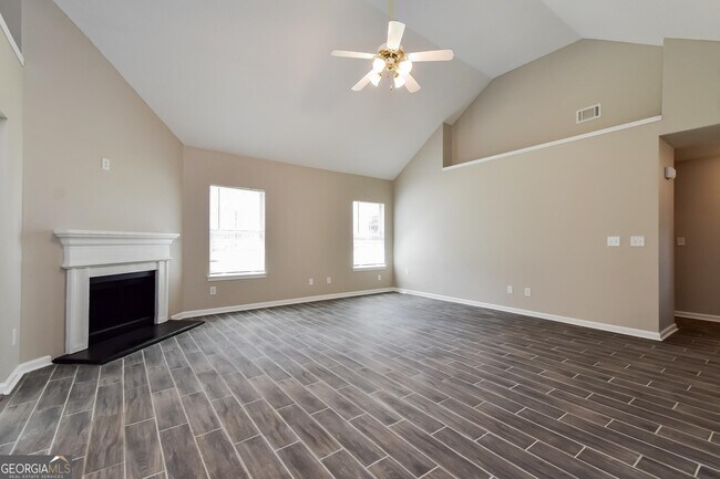 Building Photo - 10320 Deep Creek Cove