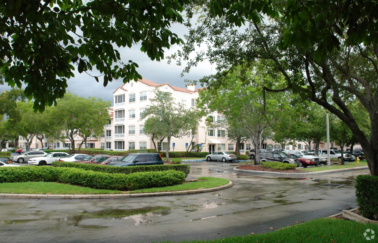 Primary Photo - Jacaranda Heights