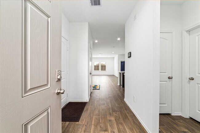 Building Photo - 21507 Bonita Vista Dr