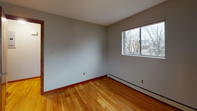 Building Photo - 73 Harvard St
