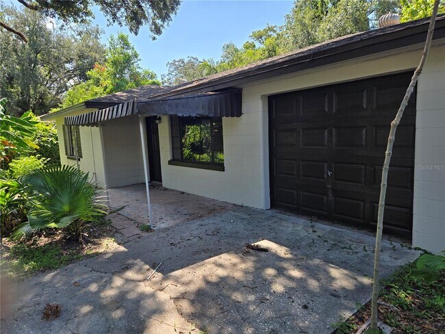 Foto del edificio - 804 W Linebaugh Ave
