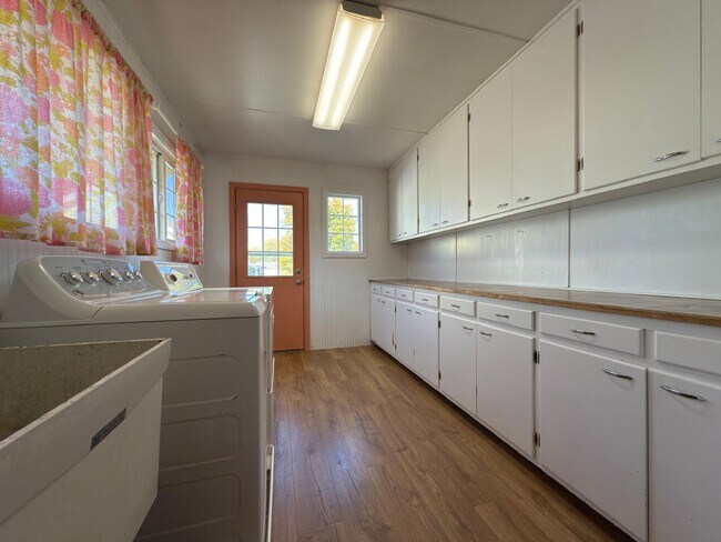 Foto del edificio - 8907 E Boone Ave