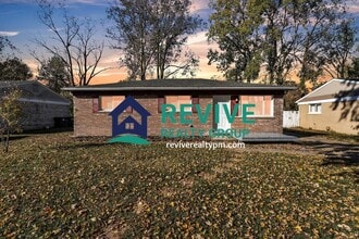 Building Photo - 15796 Kerstyn St