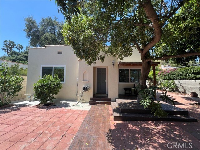 Foto principal - 1011 San Pascual Ave