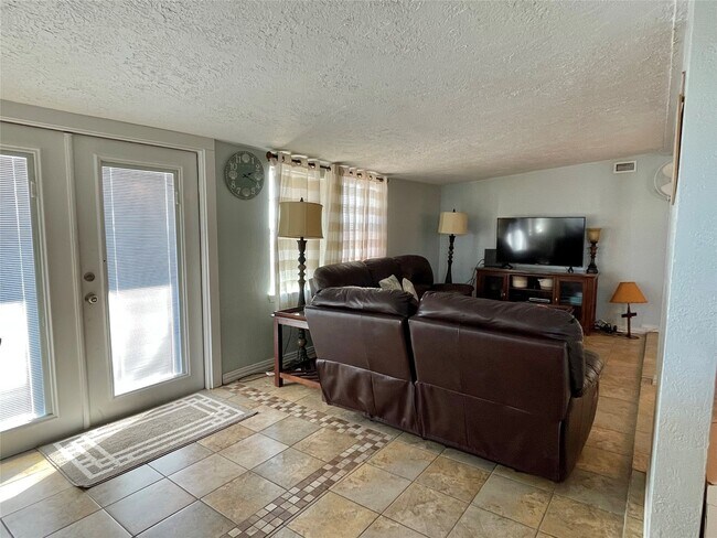 Foto del edificio - 308 Parkview Rd