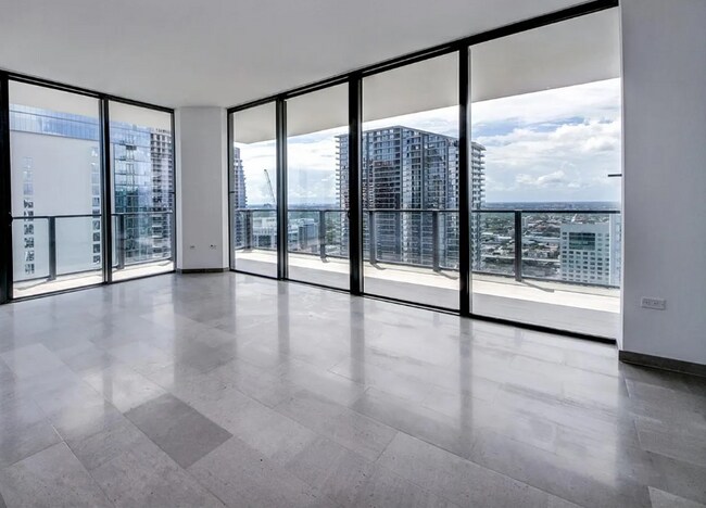 Foto del edificio - 68 SE 6th St