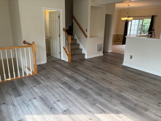Foto del edificio - 2453 Fox Stream Ln