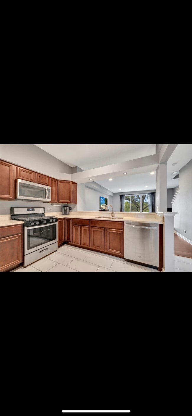 Building Photo - 2535 Arcadia Cir
