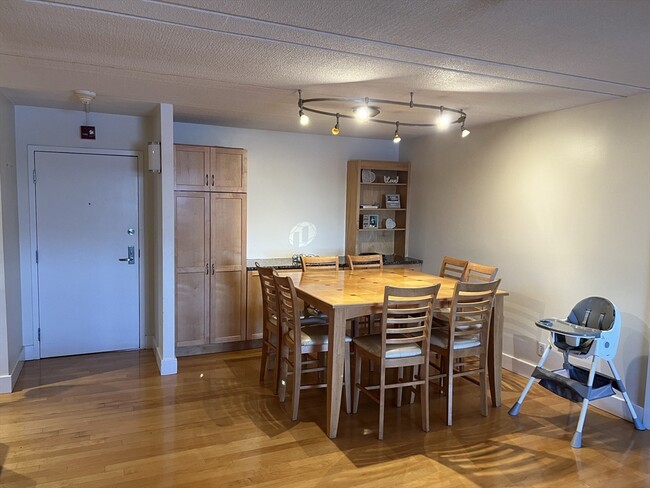 Building Photo - 1500 Worcester Rd